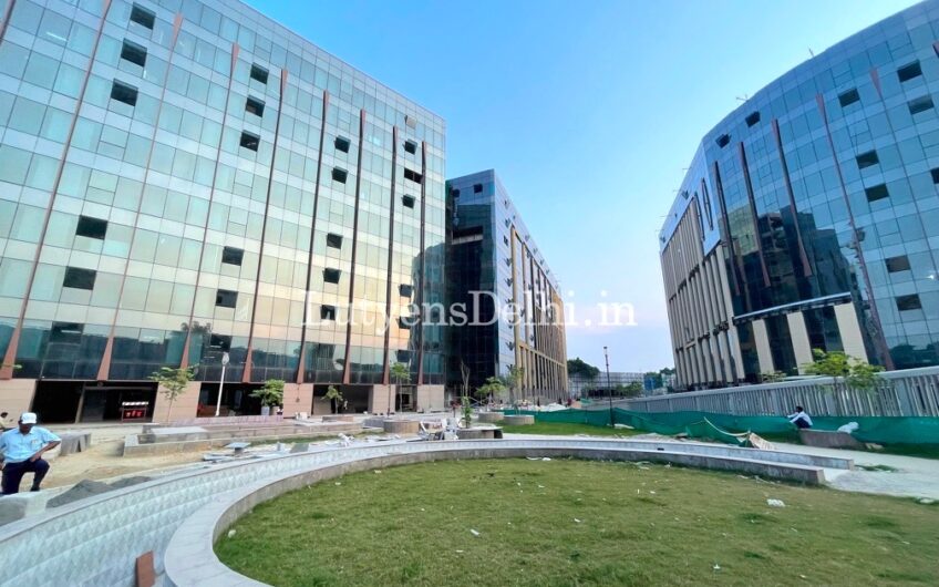 Commercial Property in World Trade Centre Nauroji Nagar New Delhi