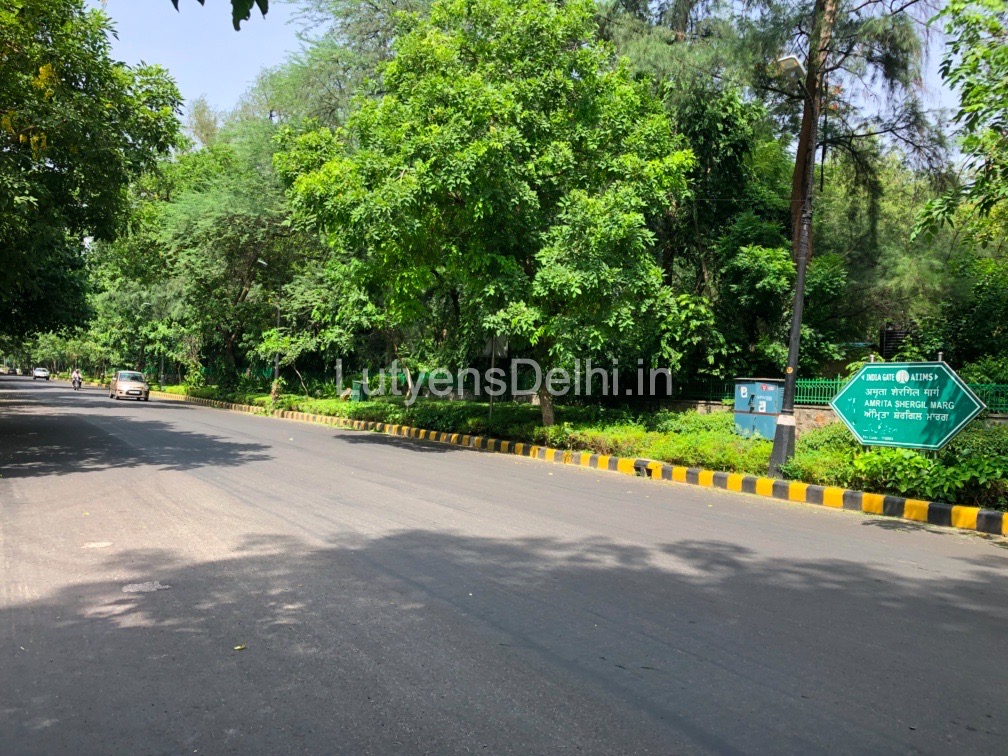 4840 Square Yards Independent Bungalow for Sale in Amrita Shergill Marg, New Delhi