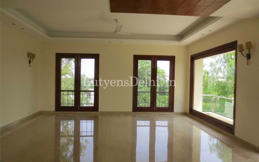 5 BHK Top Floor with Terrace Residential Property for Sale in Golf Links, Lutyens Delhi