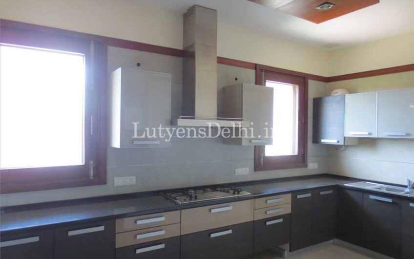 5 BHK Top Floor with Terrace Residential Property for Sale in Golf Links, Lutyens Delhi